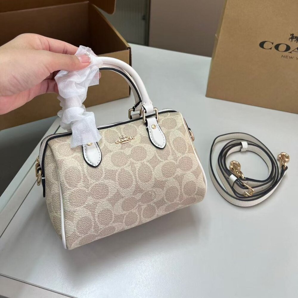 Coach Pillow Bag Handbag size18*13